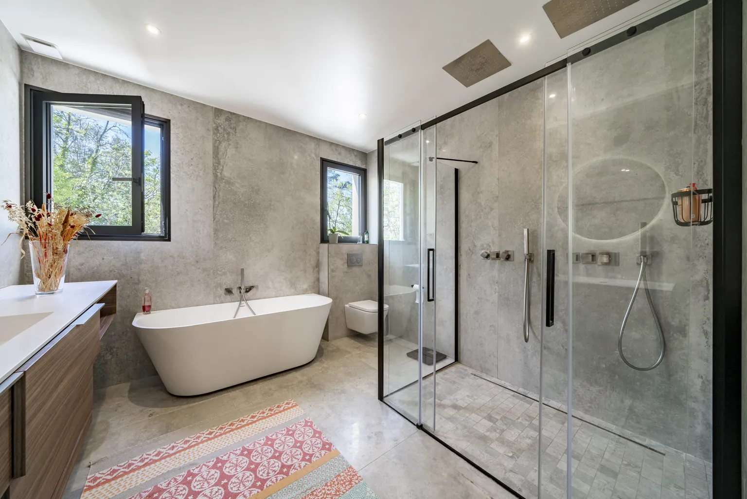 Mas Allure interior and exterior view 7